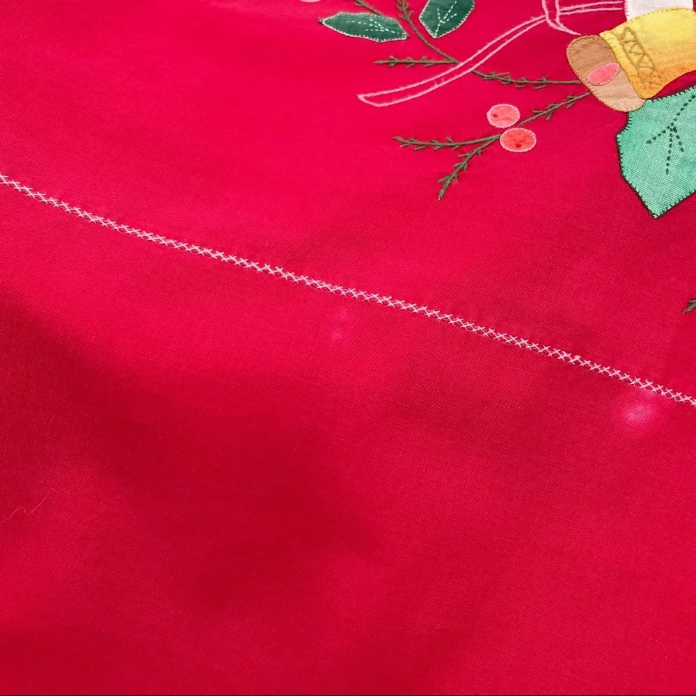 Vintage Appliquéd Christmas Tablecloth Red Large‎ Kitchen Holiday Xmas Festive